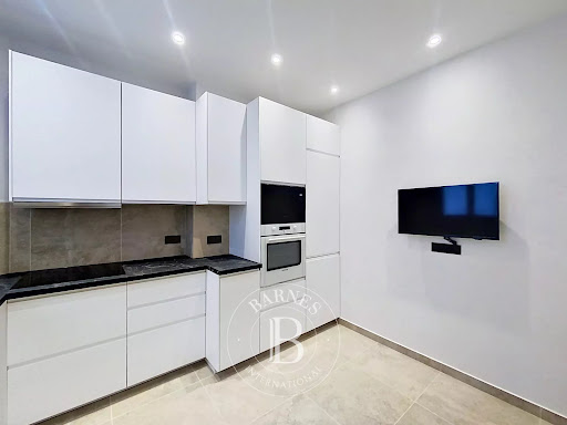 Apartment 5