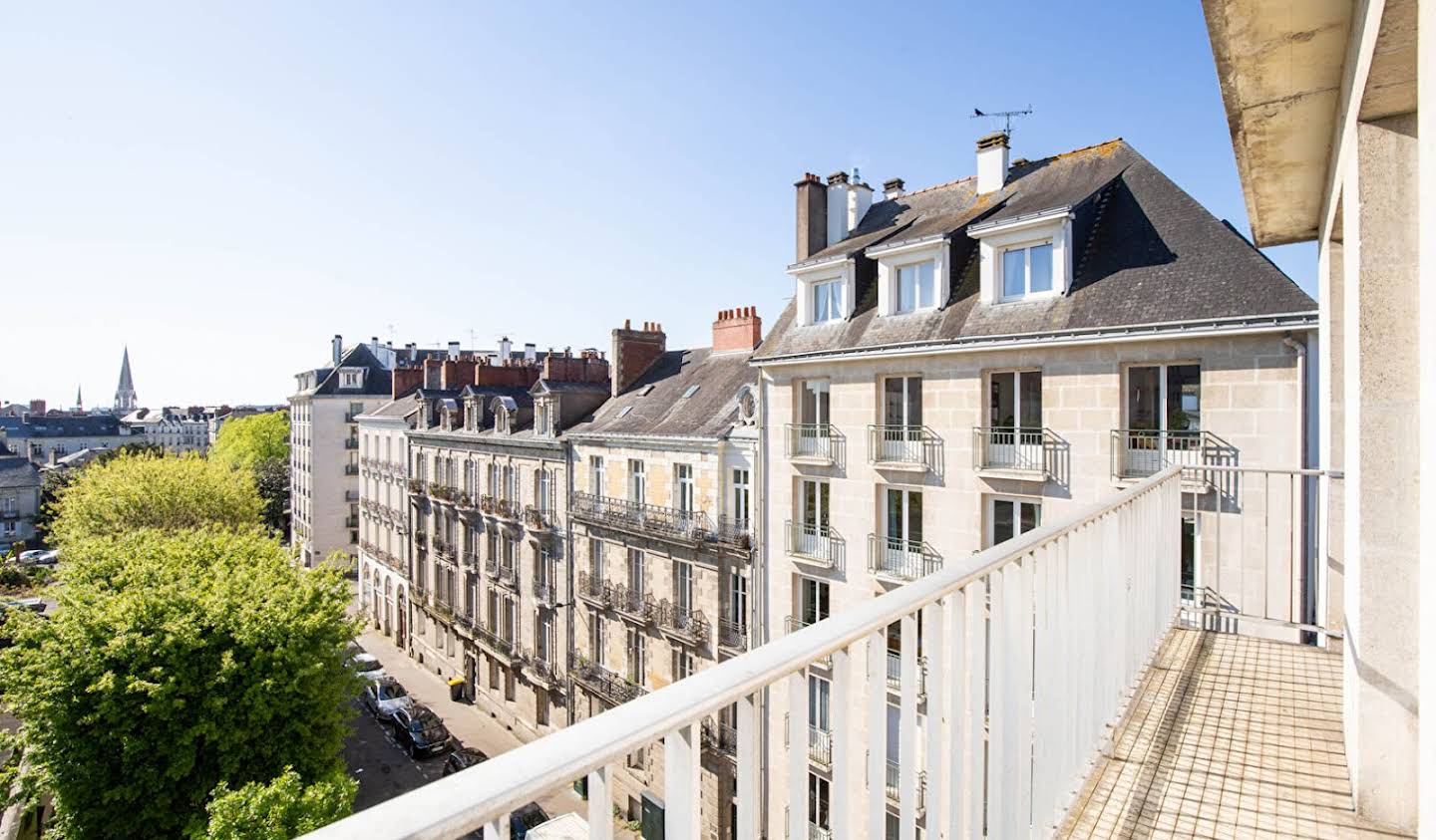 Apartment with terrace Nantes