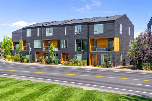 Luxury house for sale in Bend (United States) - Modern grey townhouse with wooden balconies