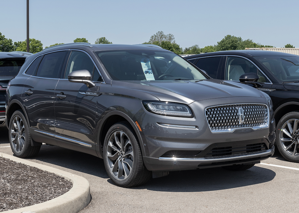 Lincoln Nautilus SUV at a dealership.