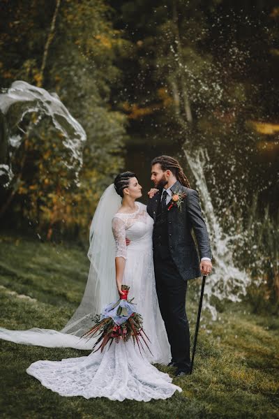 Wedding photographer Karolina Ryvolova (karolinaryvolova). Photo of 5 March 2021
