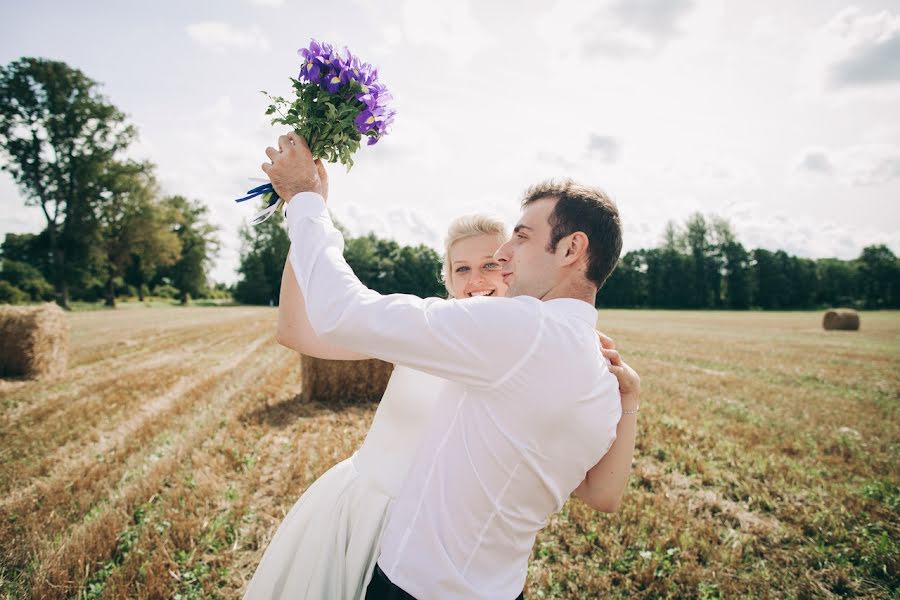 Wedding photographer Yuliya Petrova (petrova). Photo of 6 September 2017