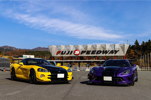 バイパー の愛車紹介 Viper Acr アメ車 スーパーカー 富士スピードウェイに関するカスタム メンテナンスの投稿画像 車 のカスタム情報はcartune