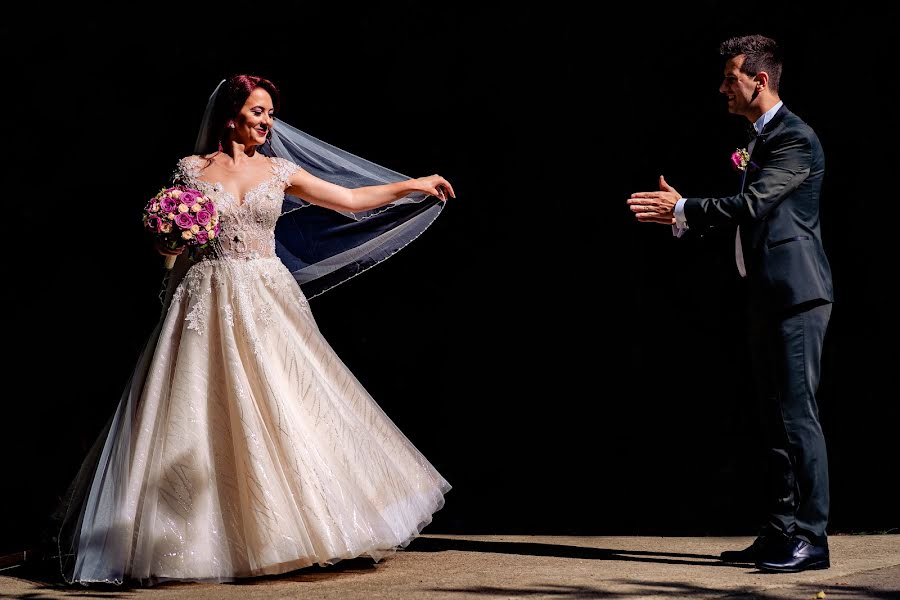 Fotógrafo de casamento Laurentiu Nica (laurentiunica). Foto de 14 de julho 2019