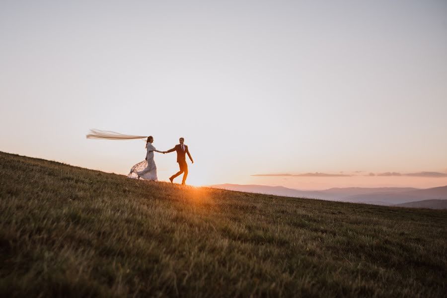 Fotógrafo de casamento Monika Dziedzic (zielonakropka). Foto de 25 de outubro 2019