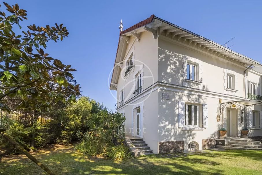 Vente maison 10 pièces 280.74 m² à Asnieres-sur-seine (92600), 1 790 000 €