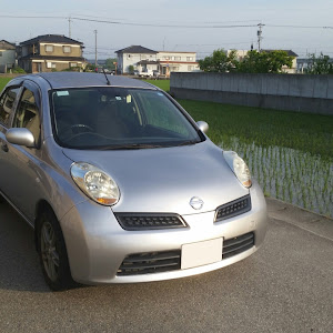 マーチ