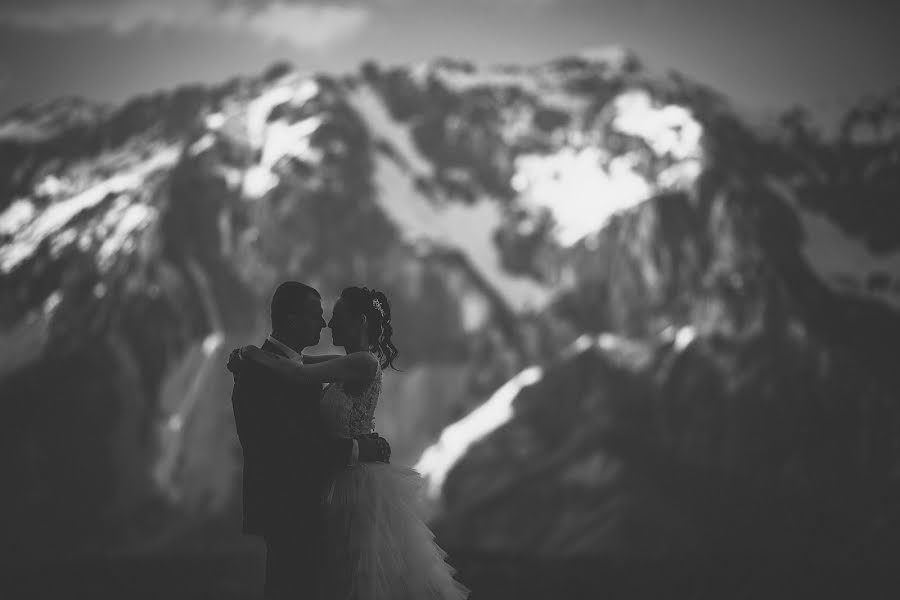 Fotografo di matrimoni Krisztian Kovacs (krisztiankovacs). Foto del 6 giugno 2017