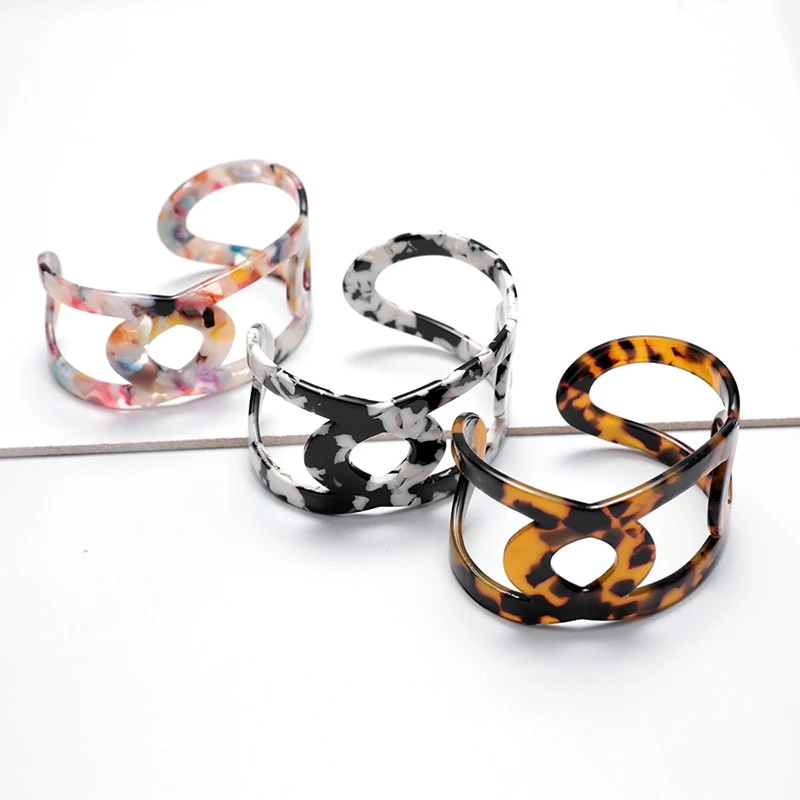 Bracelet à imprimé léopard en acrylique