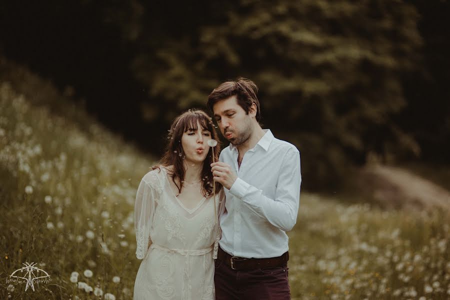 Fotografo di matrimoni Karolina Cisowska (karolinacisowska). Foto del 9 gennaio 2019