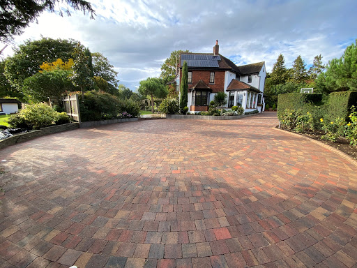 423sq m2 block paving driveway.  