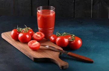 natural-sources-of-vitamin-c-tomato-juice