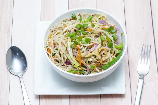 Veg Hakka Noodles