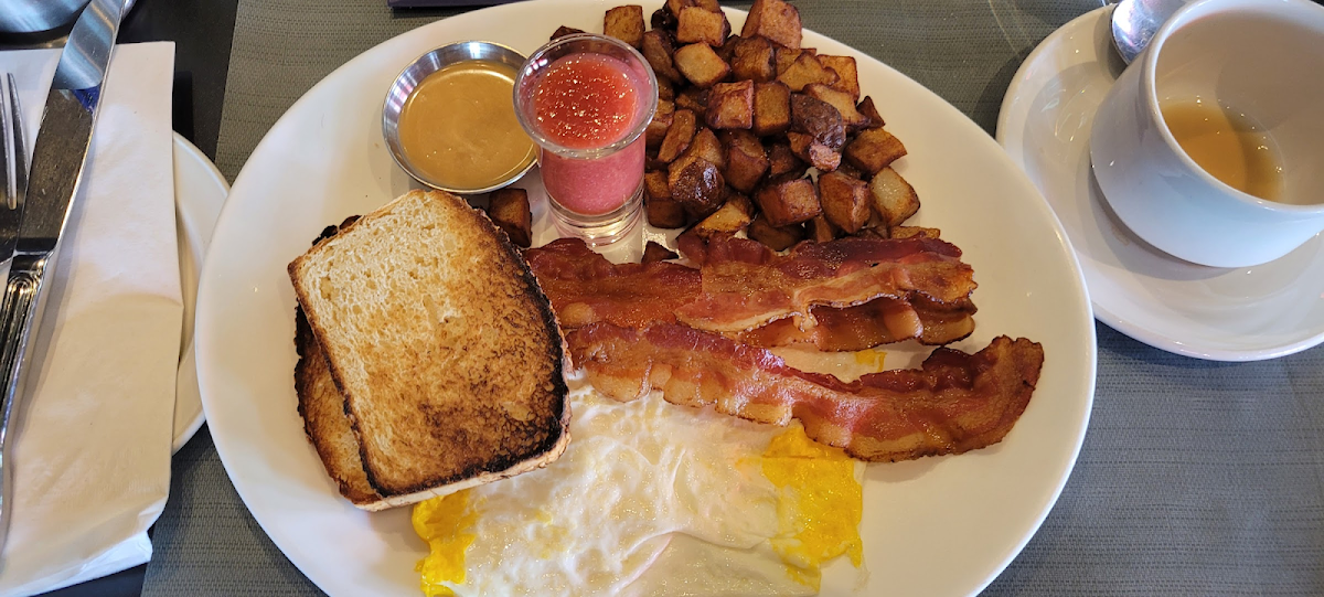 Gluten-Free Breakfast at Paris Grill