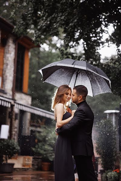 Fotógrafo de bodas Denis Vyalov (vyalovdenis). Foto del 24 de noviembre 2022