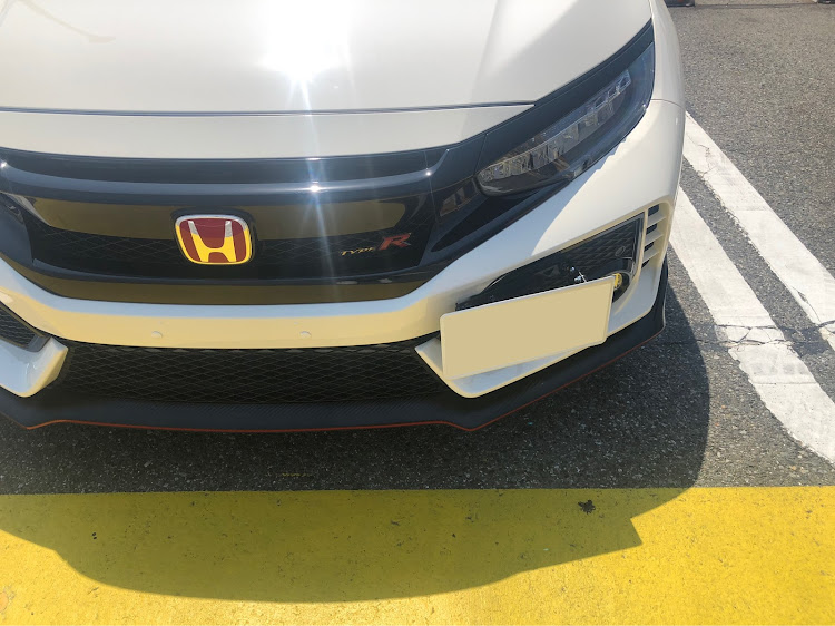 シビックタイプRのDIY・ナンバー移設に関するカスタム事例の投稿画像1枚目