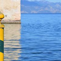 In attesa che arrivi la barca di 