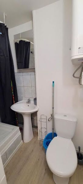 Location  appartement 1 pièce 13 m² à Aix-en-Provence (13090), 540 €