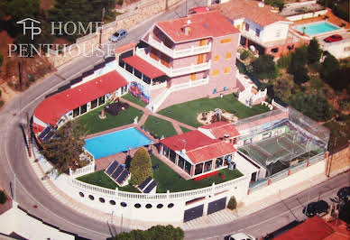 Villa with pool and terrace 1