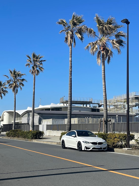4シリーズ クーペのBMW・M4・逗子マリーナ・江ノ島・ドライブに関するカスタム事例の投稿画像5枚目