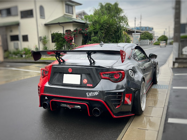 86のEat up⤴️・ロケットバニー86・やっぱりお尻は大事・斜めカラー・ハチビー愛好会に関するカスタム事例の投稿画像2枚目