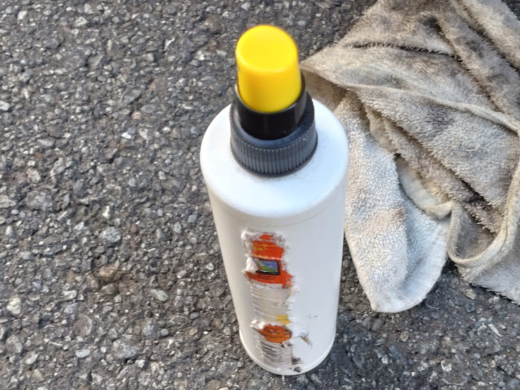 ヴォクシーの洗車が趣味・ピカピカツヤツヤ・暇人の休日・秋の気配・手磨きで愛を込めて☺️に関するカスタム事例の投稿画像4枚目