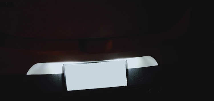 デミオのDIY・ナンバー灯LED化に関するカスタム事例の投稿画像1枚目