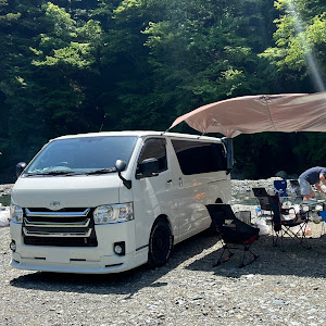 ハイエースバン KDH200V