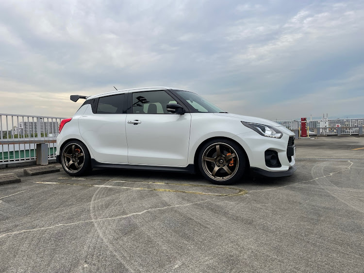 スイフトスポーツのスイフトスポーツZc33s・ドライブ・DIY・洗車した！に関するカスタム事例の投稿画像5枚目