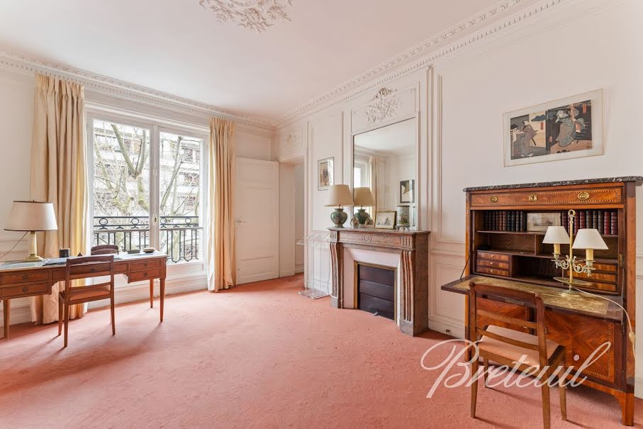 Vente appartement 5 pièces 125 m² à Paris 16ème (75016), 1 375 000 €