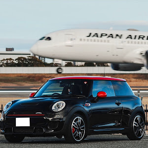 ミニ ハッチバック JCW