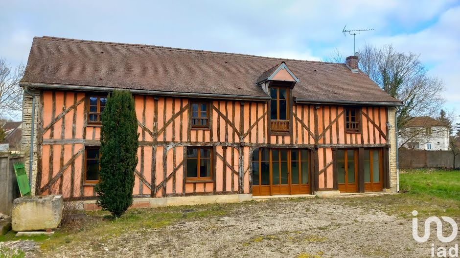 Vente maison 4 pièces 153 m² à Brienne-le-Château (10500), 145 000 €