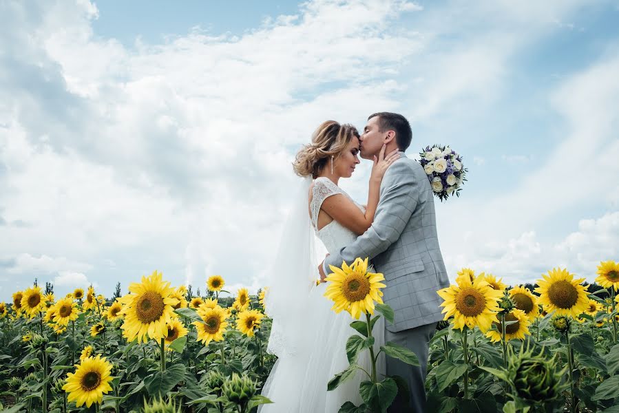 Wedding photographer Nikolay Emelyanov (emelianovphoto). Photo of 2 October 2019