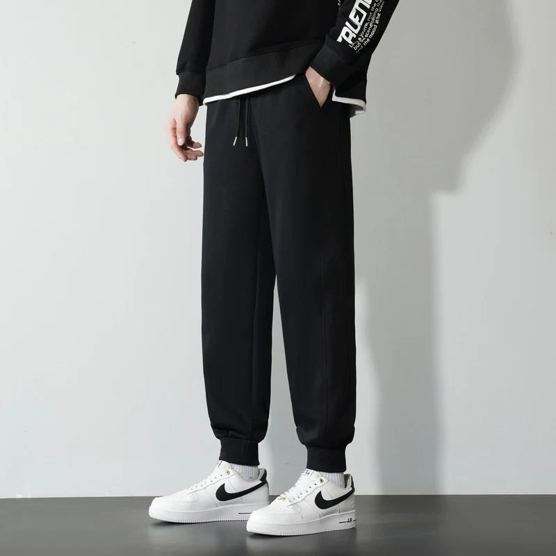 Heren losse, ademende casual broek van puur katoen, lente zomer. Comfortabele broek voor warme dagen, ideaal voor een relaxte en luchtige zomerse look.