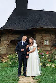 Wedding photographer Cristina Melenciuc (cristinamelenciu). Photo of 25 April 2023