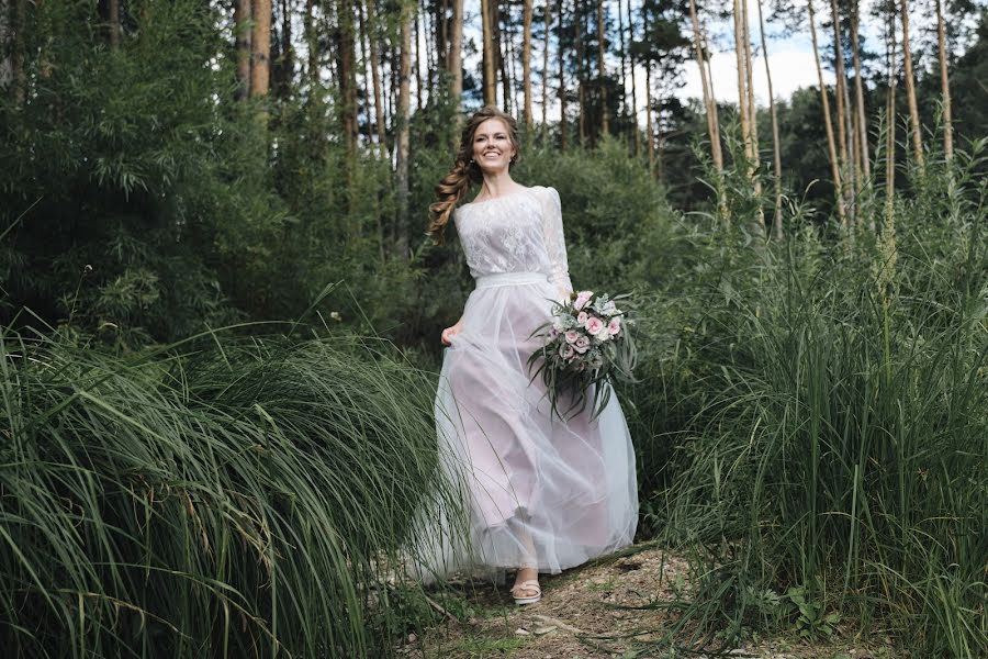 Wedding photographer Sasha Ovcharenko (sashaovcharenko). Photo of 2 June 2020