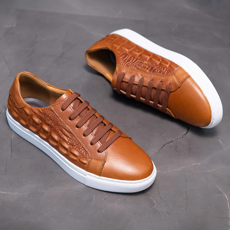 Men's Casual Trend Grain Low Trendy Shoes, a stylish and comfortable choice for everyday wear. Perfect for a modern look