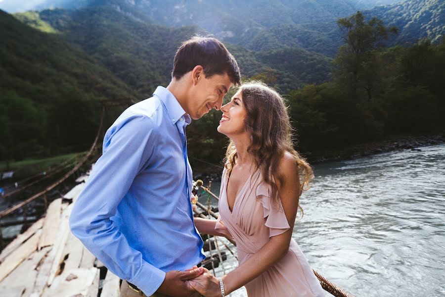 Fotografo di matrimoni Elizaveta Vlasenko (eliza). Foto del 8 novembre 2015