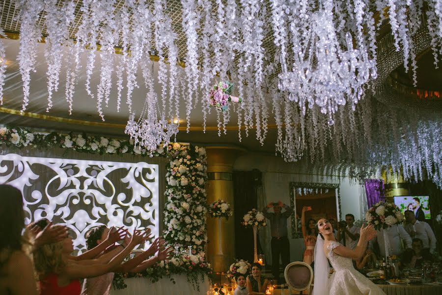 Fotógrafo de bodas Aleksandr Khalabuzar (a-kh). Foto del 18 de agosto 2017