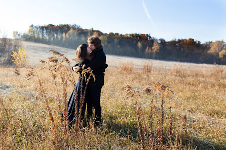 Fotografo di matrimoni Violetta Emelyanova (violapictures). Foto del 26 marzo 2016