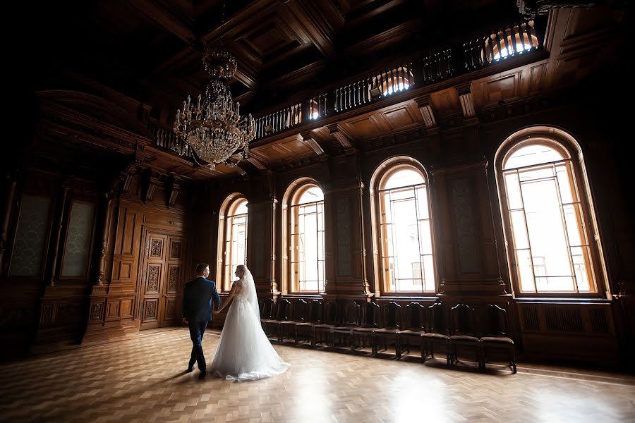 Photographe de mariage Anna Averina (averinafoto). Photo du 17 juin 2019