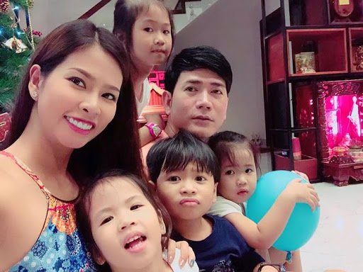 Gia đình Quách Thành Danh đang dần thích nghi cuộc sống mới ở trời Tây