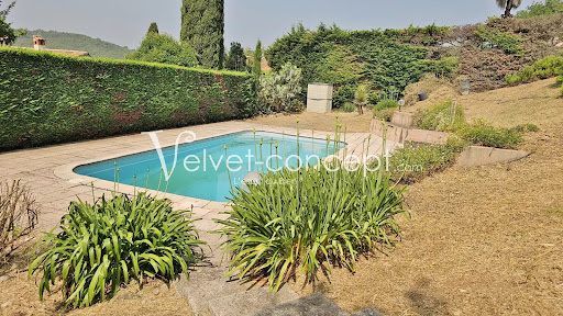 Villa with pool 5