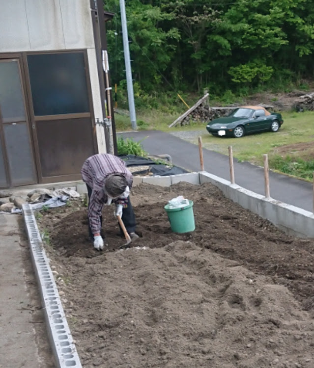 ロードスターの2週間ぶりのオープン・欲しいものは手に入らんかった・オープンはやっぱ楽しい・何故に農作業…?・NA開けもいい!!に関するカスタム事例の投稿画像8枚目