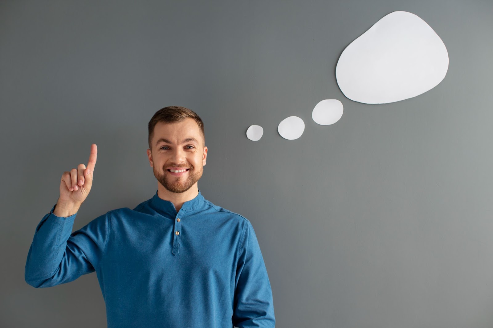 portrait-young-person-with-thought-bubble