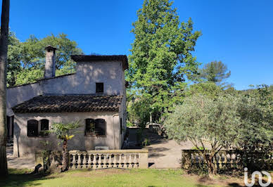 House with pool and terrace 4