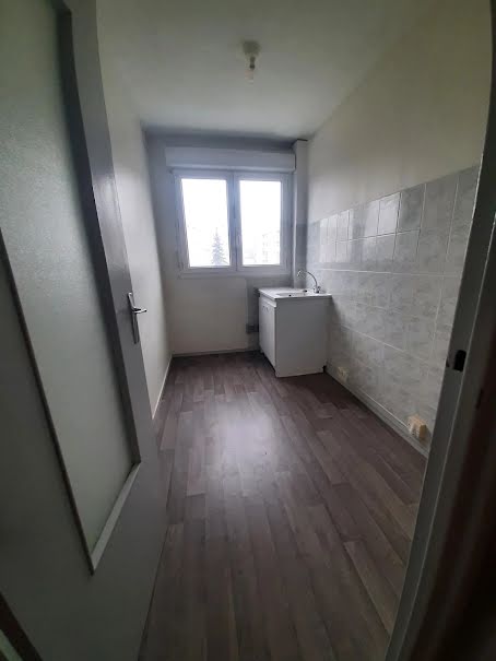 Location  appartement 3 pièces 56 m² à Limoges (87000), 599 €