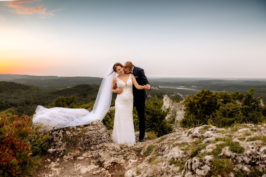 Fotografo di matrimoni Łukasz Krupa (lukaszkrupafoto). Foto del 6 ottobre 2023