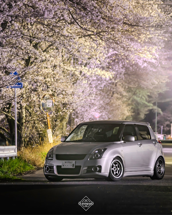 スイフトスポーツのZC31S・8J 15インチ・桜と愛車・夜ドライブ・ステアリングに関するカスタム事例の投稿画像4枚目