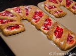 CANDY CANE CHERRY CREAM CHEESE CRESCENT ROLLS was pinched from <a href="https://www.facebook.com/photo.php?fbid=10152163565111654" target="_blank">www.facebook.com.</a>